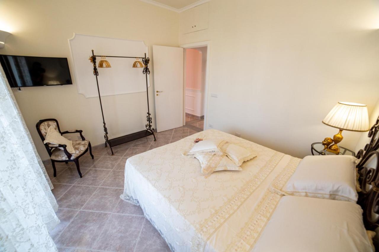 Angel Luxury Suite Соренто Екстериор снимка
