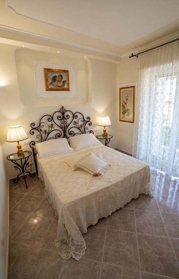 Angel Luxury Suite Соренто Екстериор снимка